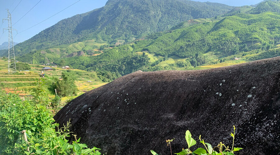 Sapa Ancient Rock Field
