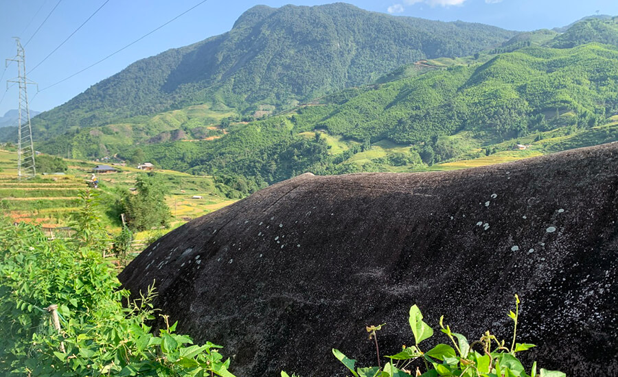 Sapa Ancient Rock Field