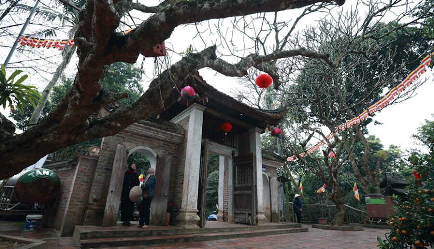 triple gate of Tay Phuong pagoda