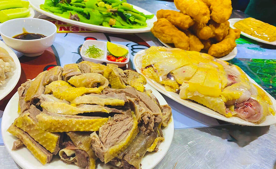 Tien Yen hill chicken