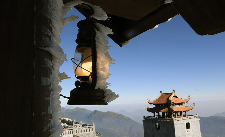 Vietnamese pagodas architecture on "the Roof of Indochina"