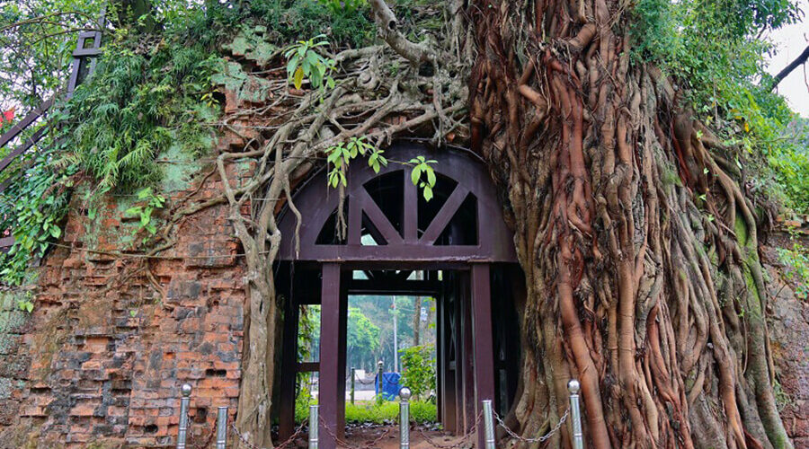 gate in Son Tay ancient citadel