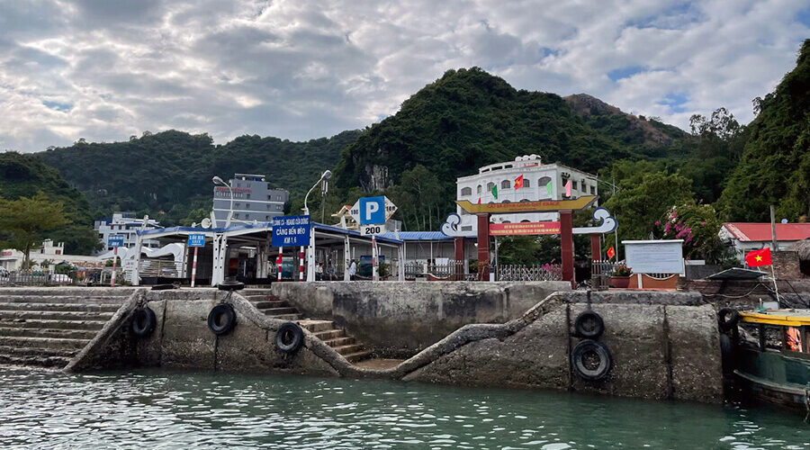 boat to Monkey Island, Cat Ba