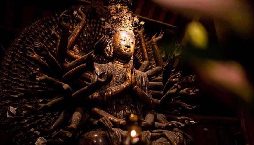 Bodhisattva Avalokitesvara Statue with one thousand eyes and one thousand arms
