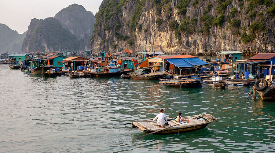 Cai Beo Fishing Village in Cat Ba