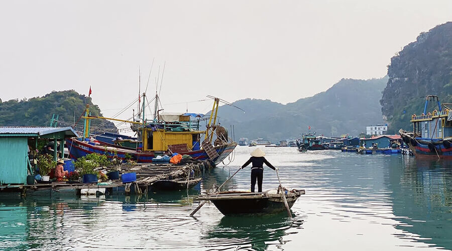 Cai Beo fishing village in Lan Ha Bay