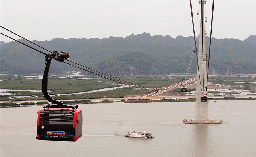 cable car to Cat Ba