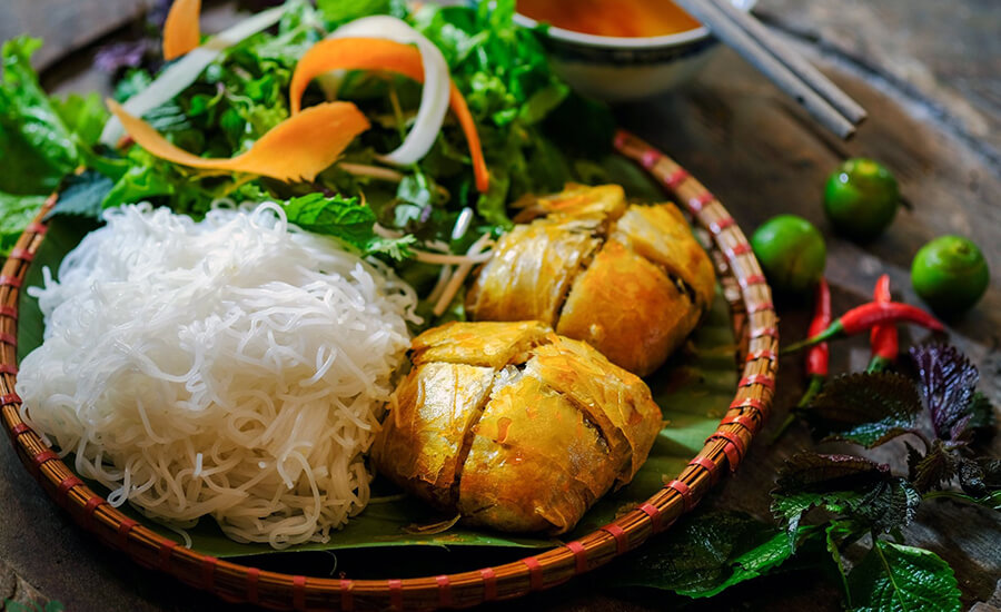 Cat Ba crab spring rolls