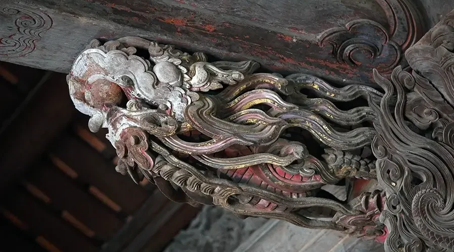 Dinh Bang communal house