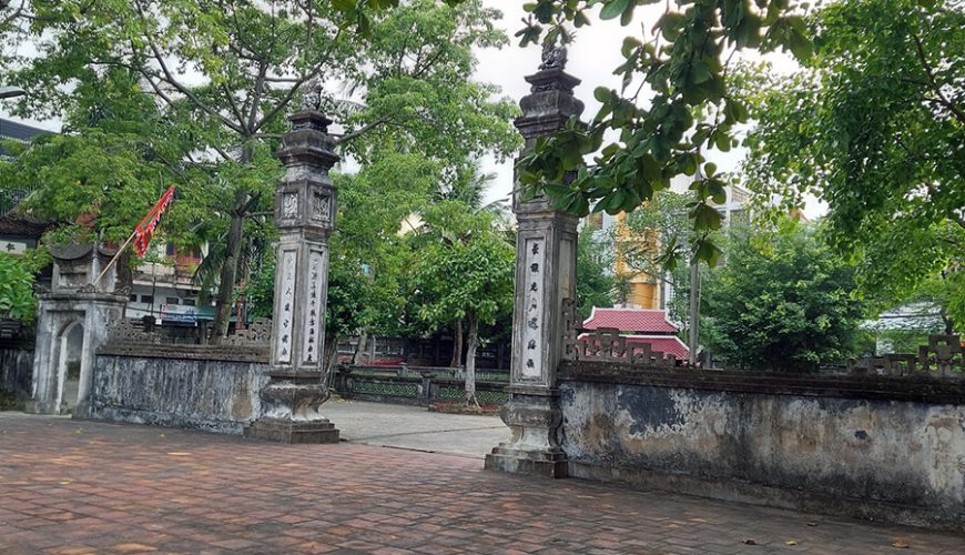 Hang Kenh communal house