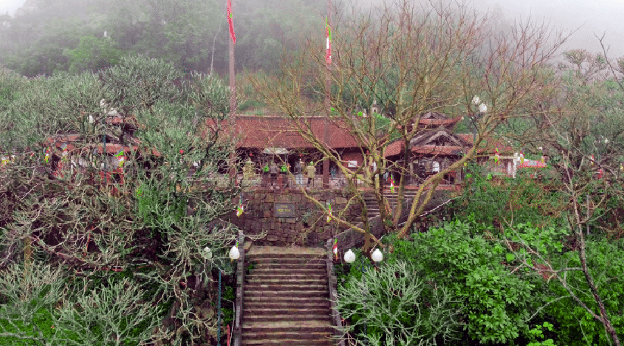 Hoa Yen Pagoda