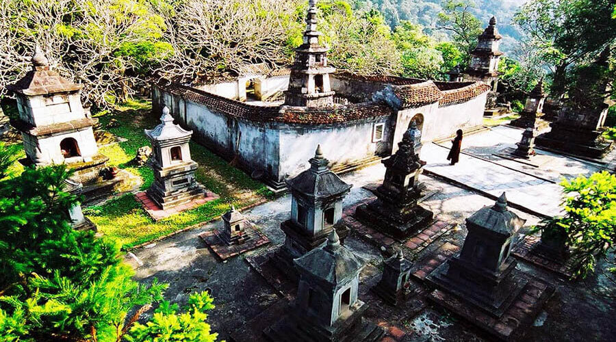 Hoa Yen pagoda