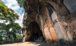 Kinh Chu cave