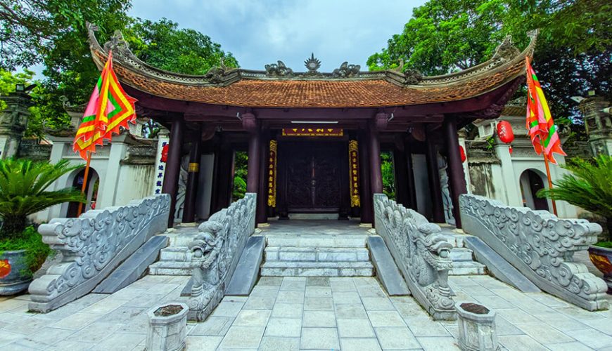 Ngu Mon Quan in Do temple