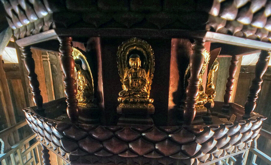 nine-story lotus tower