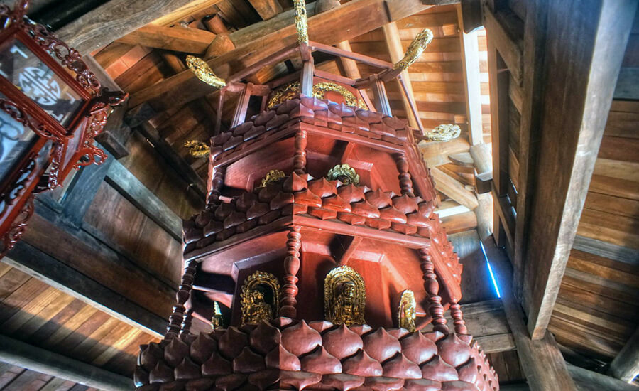 nine-story lotus tower