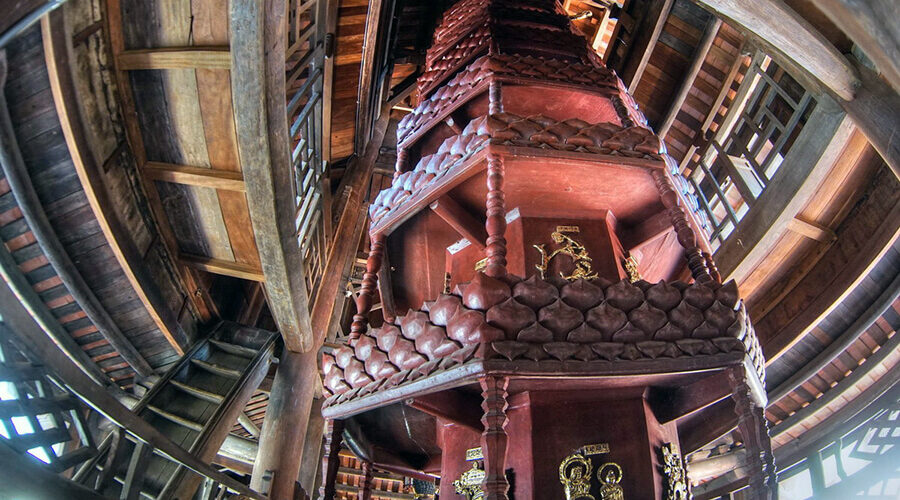 Nine-Story Lotus Tower - national treasure in But Thap pagoda