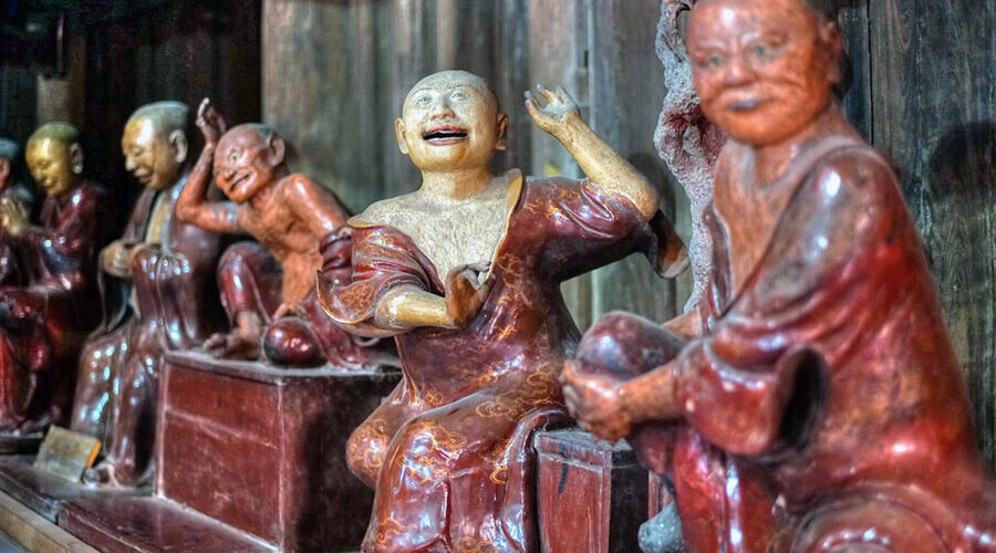 statues in Thap But Pagoda