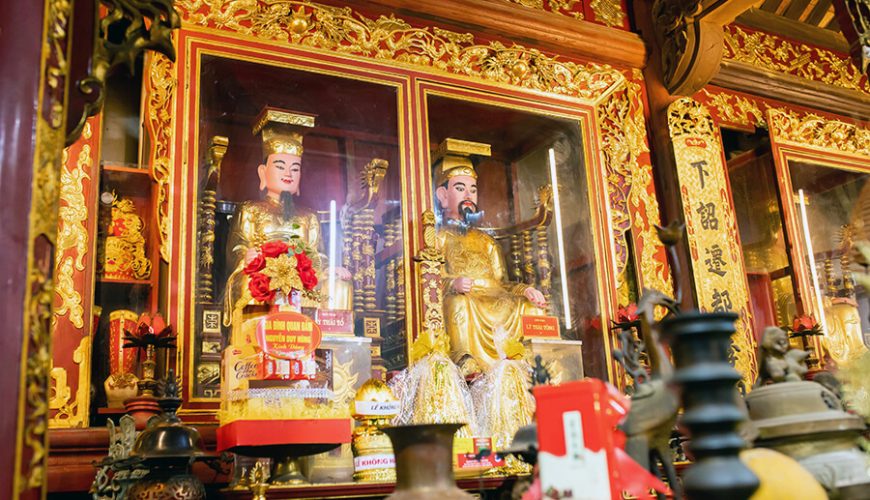 altar of Ly Thai To and Ly Thai Tong in Dong temple