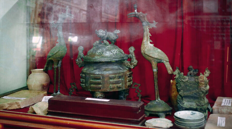 ancient relics in Do temple