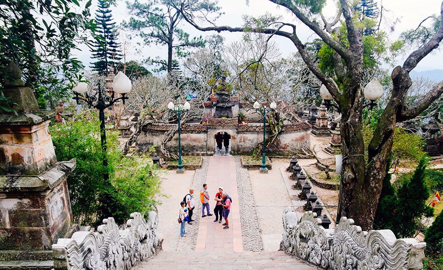 best time to explore Yen Tu