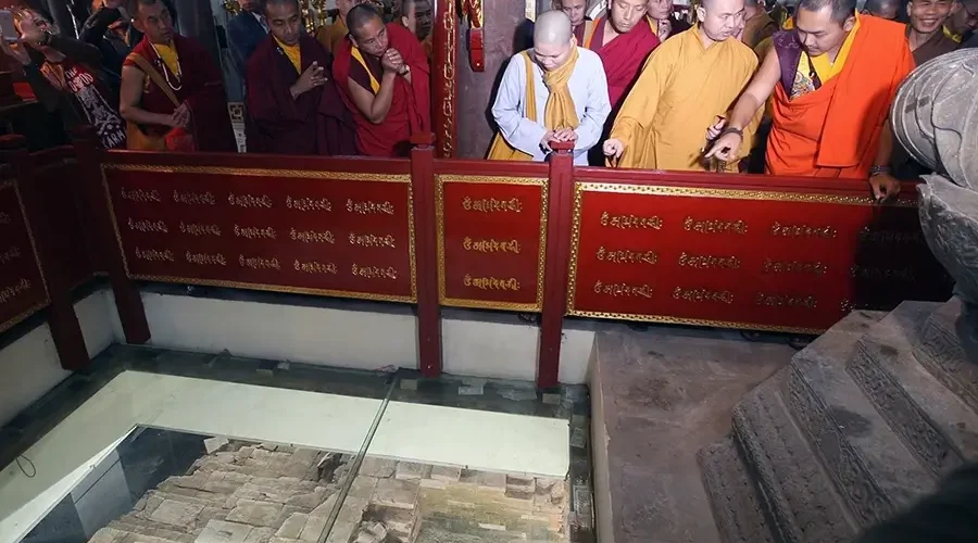 relic in Phat Tich Pagoda