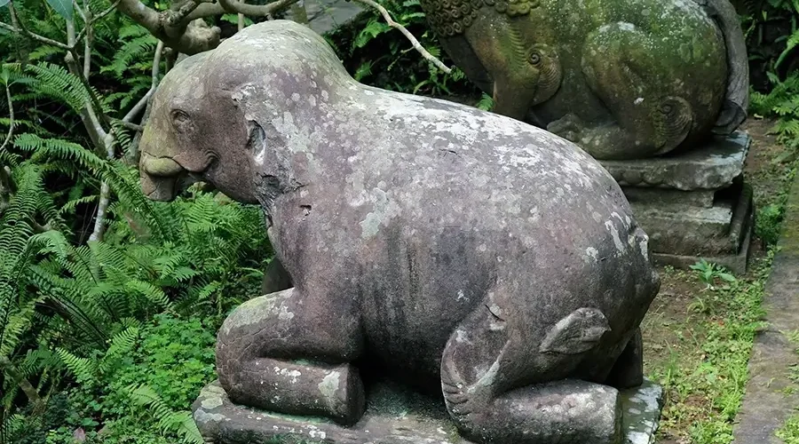 elephant statue