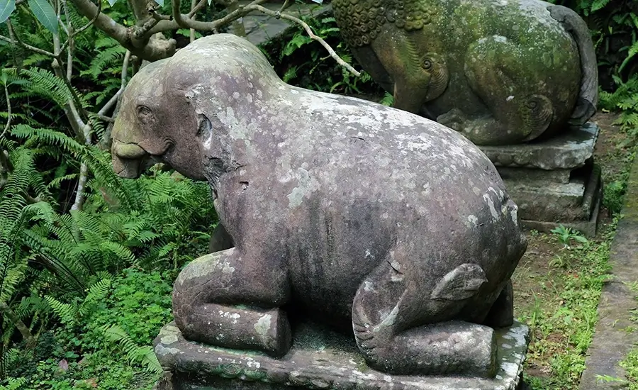 elephant statue