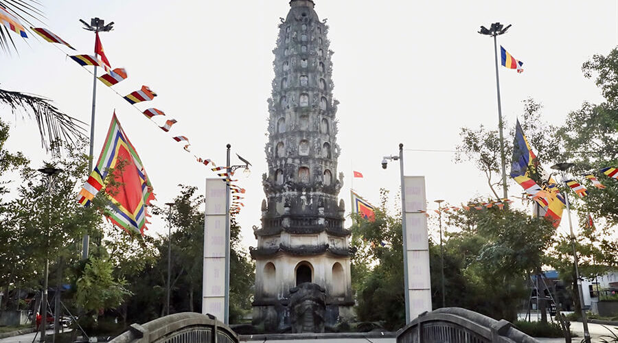 nine-story lotus tower in Co Le Pagoda