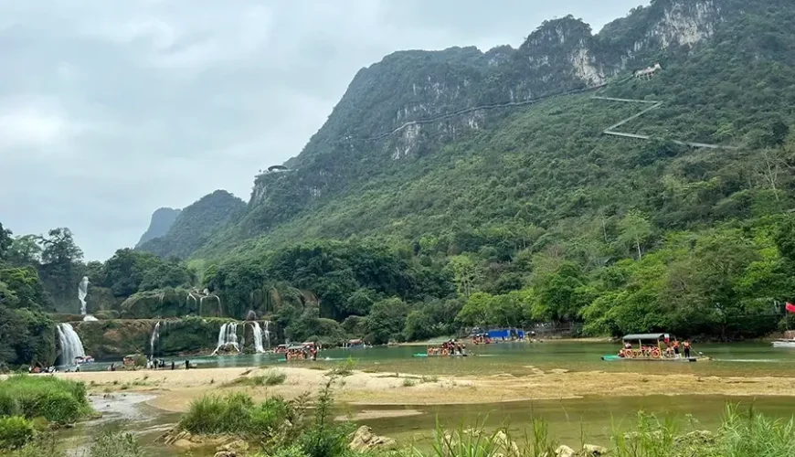 Ban Gioc waterFall