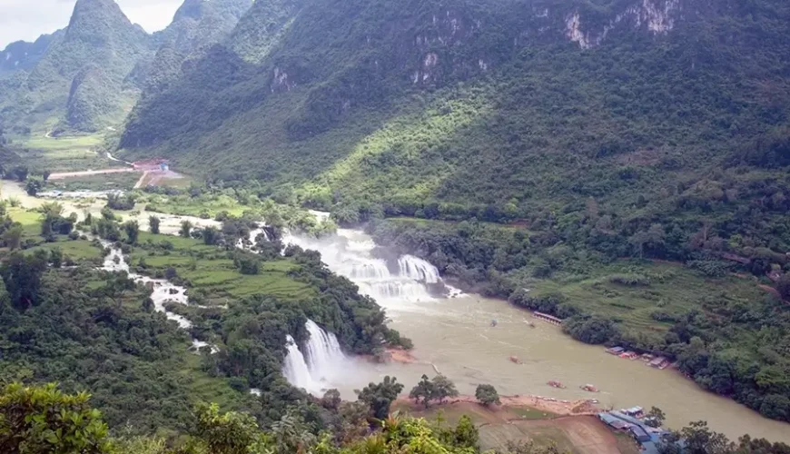 view to Ban Gioc from Phat Tich Truc Lam Ban Gioc Pagoda