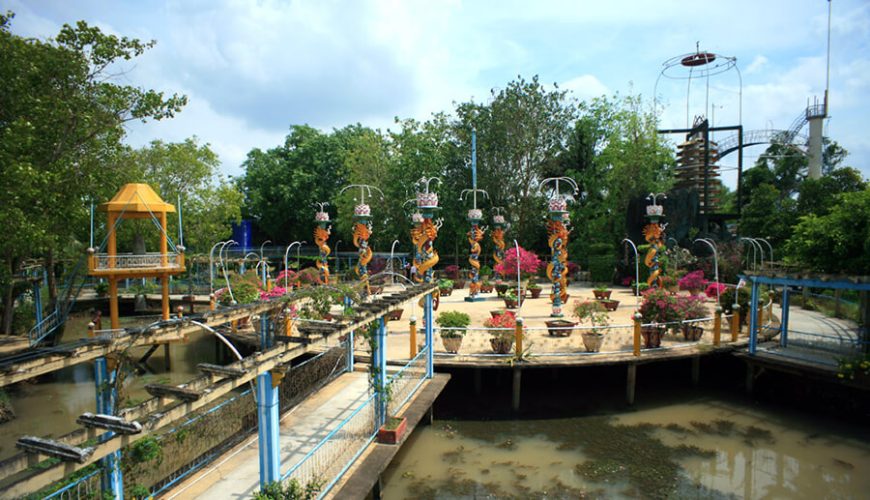 Coconut religion in Ben Tre