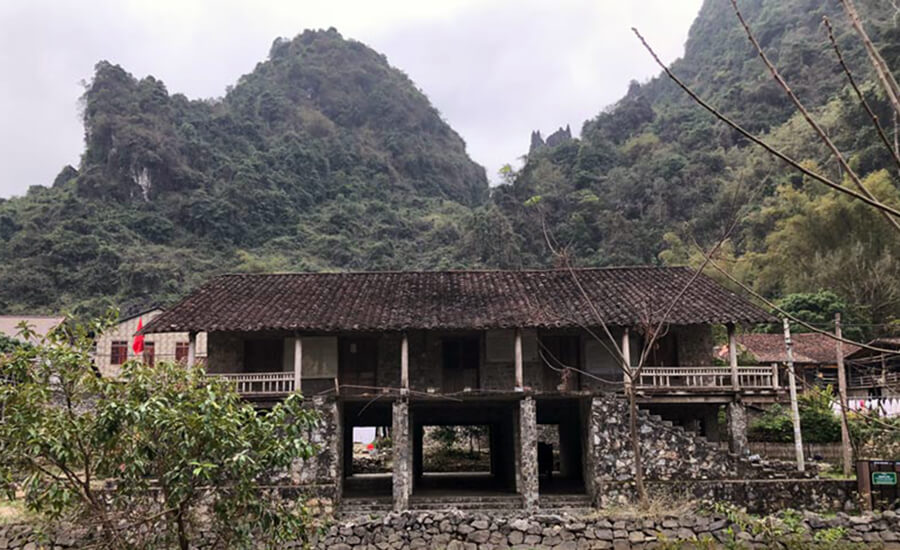 Khuoi Ky Stone Village