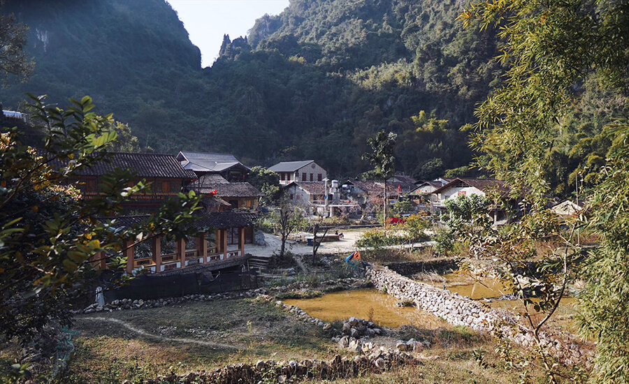 Khuoi Ky Stone Village