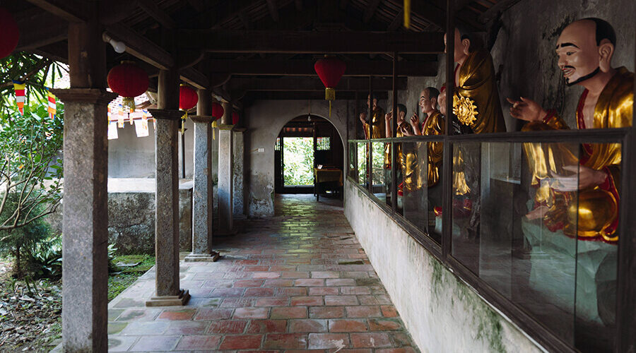 statue of Arhats in Long Doi Pagoda