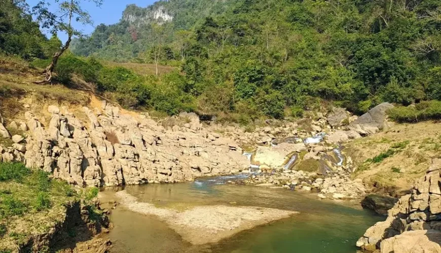 Nam Tra Fall