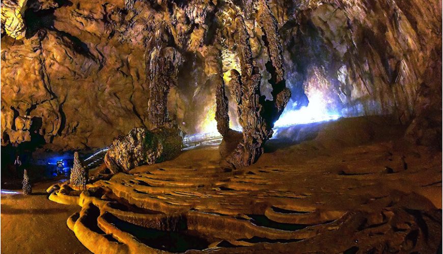 Nguom Ngao Cave