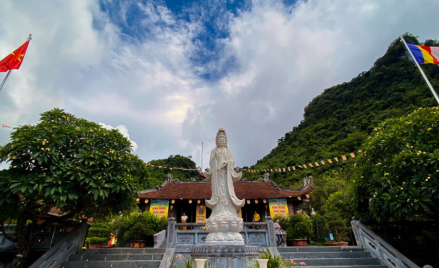 Phat Tich Truc Lam Ban Gioc Pagoda