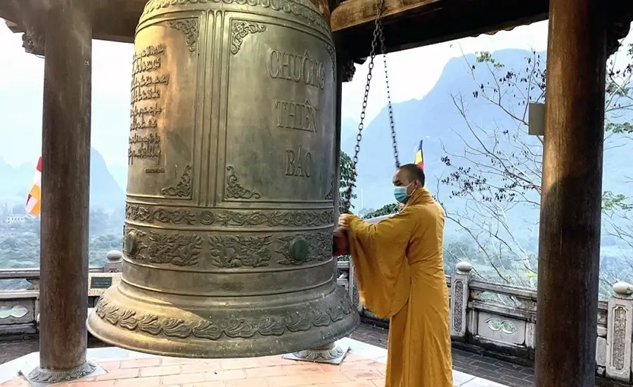 Phat Tich Truc Lam Ban Gioc Pagoda