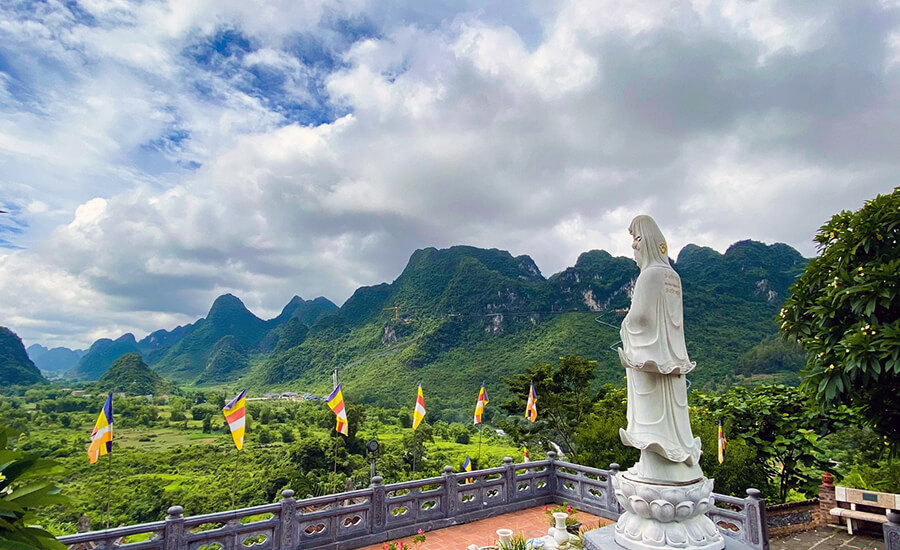 Phat Tich Truc Lam Ban Gioc Pagoda