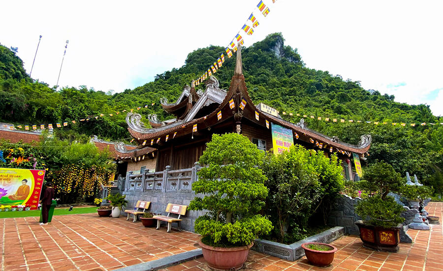 Phat Tich Truc Lam Pagoda