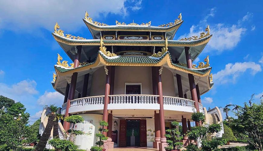 new temple and tomb of Nguyen Dinh Chieu