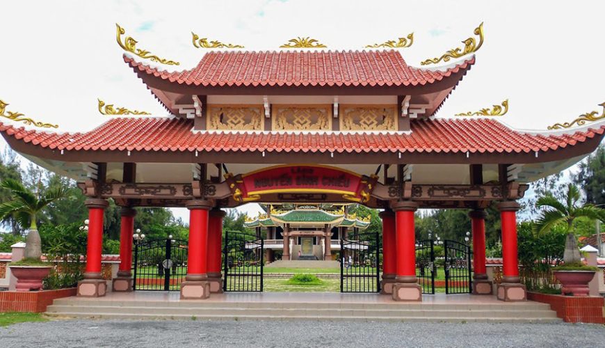 Temple and tomb of Nguyen Dinh Chieu