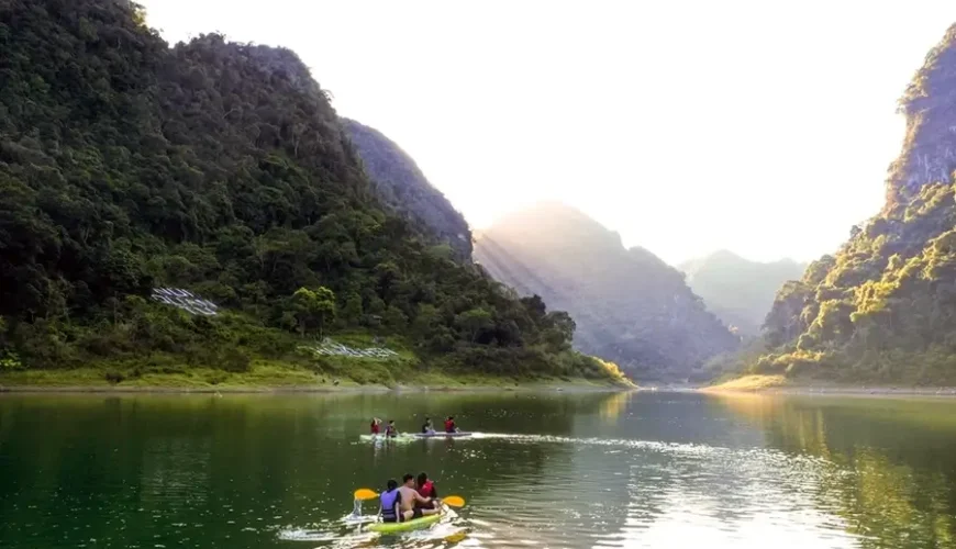 Thang Hen lake