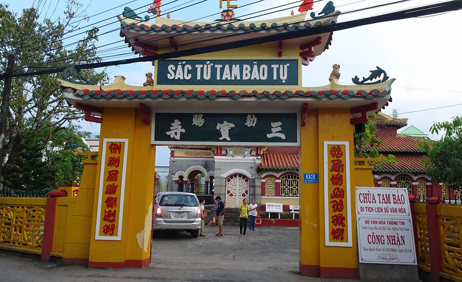 Sac Tu Tam Bao pagoda