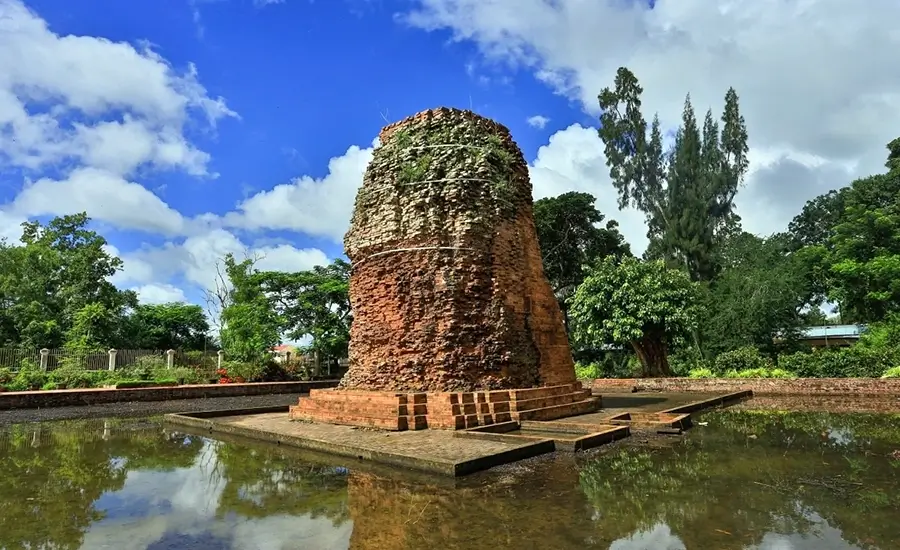 Vinh Hung Ancient Tower