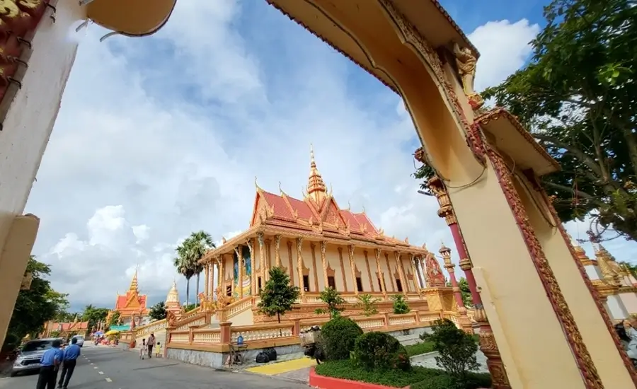 best time to visit Xiem Can Pagoda