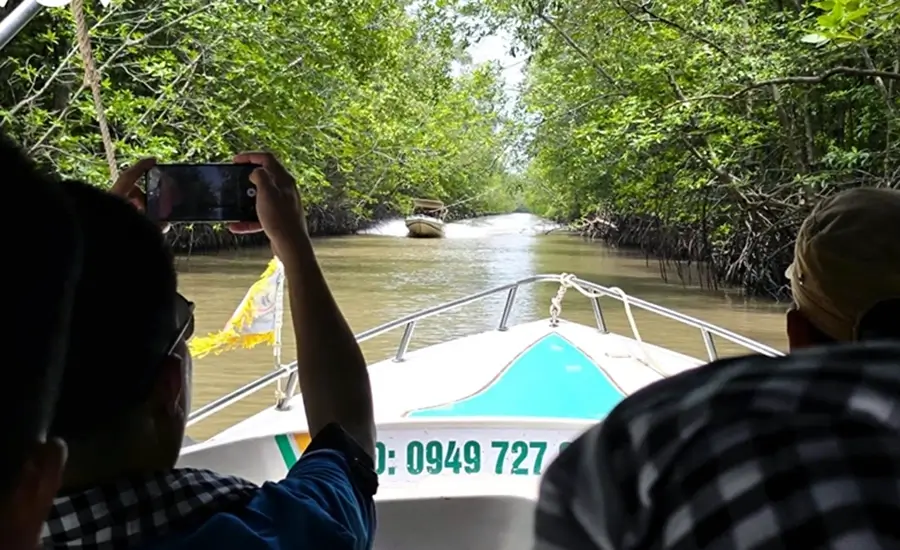 travel to Ca Mau cape