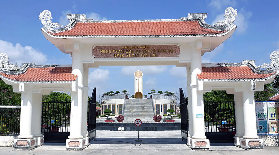Cao Van Lau musician memorial area