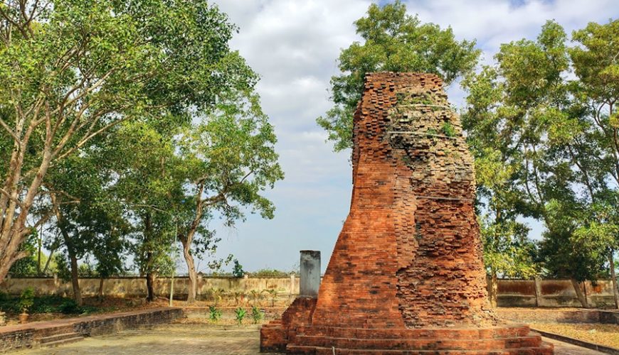 Vinh Hung Ancient Tower